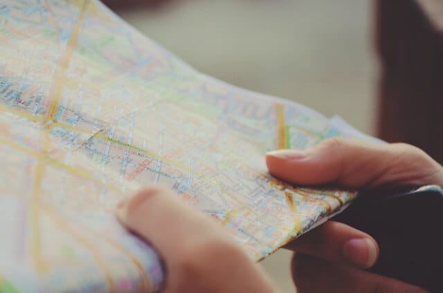 how to look like a local when traveling study the map