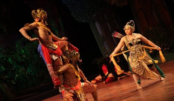 budaya indonesia harus dipertahankan