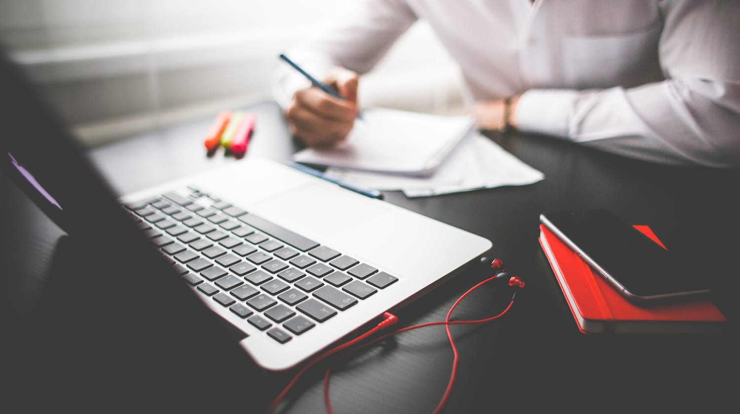 5 Hal Ini Dapat Menghambat Pekerjaan di Kantor - Uprint.id