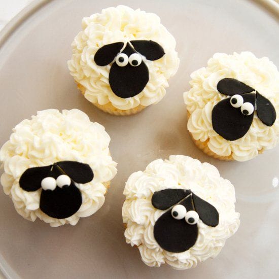 bisnis-sampingan-cupcakes-05-cupcakes-sheep