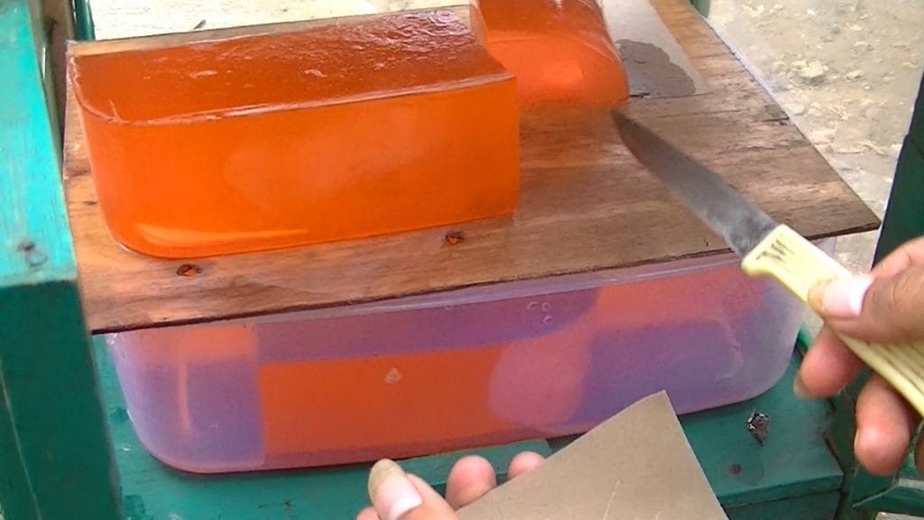 Makanan-Tempo-Dulu-01-Agar-Agar-Karakter