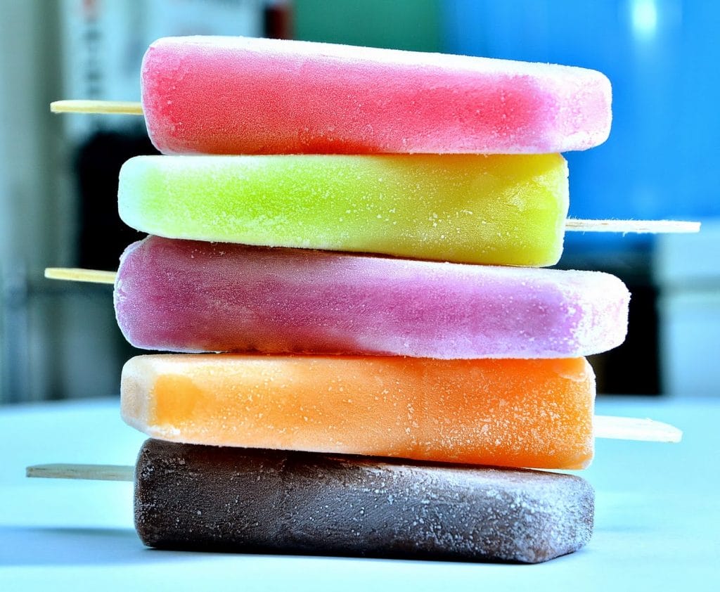 Makanan-Tempo-Dulu-06-Es-Lilin