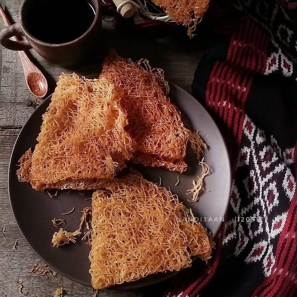 kuliner-khas-sumba-jawada-kue-rambut