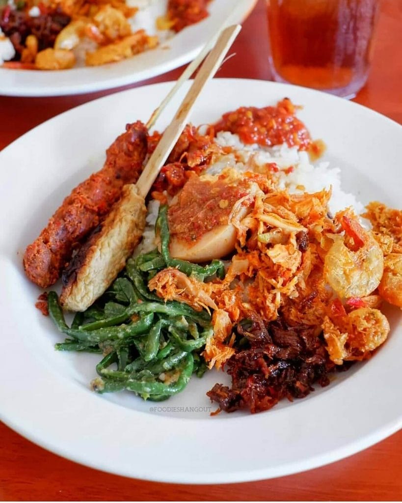 rumah-makan-halal-di-bali-nasi-ayam-bu-oki