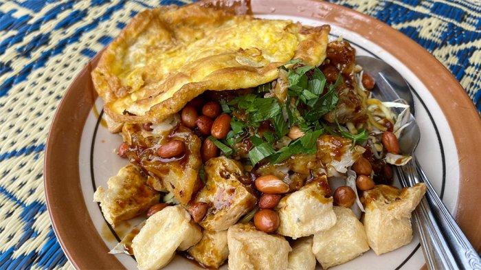 Lima Kreasi Ketupat 3 2. Tahu Kupat Solo