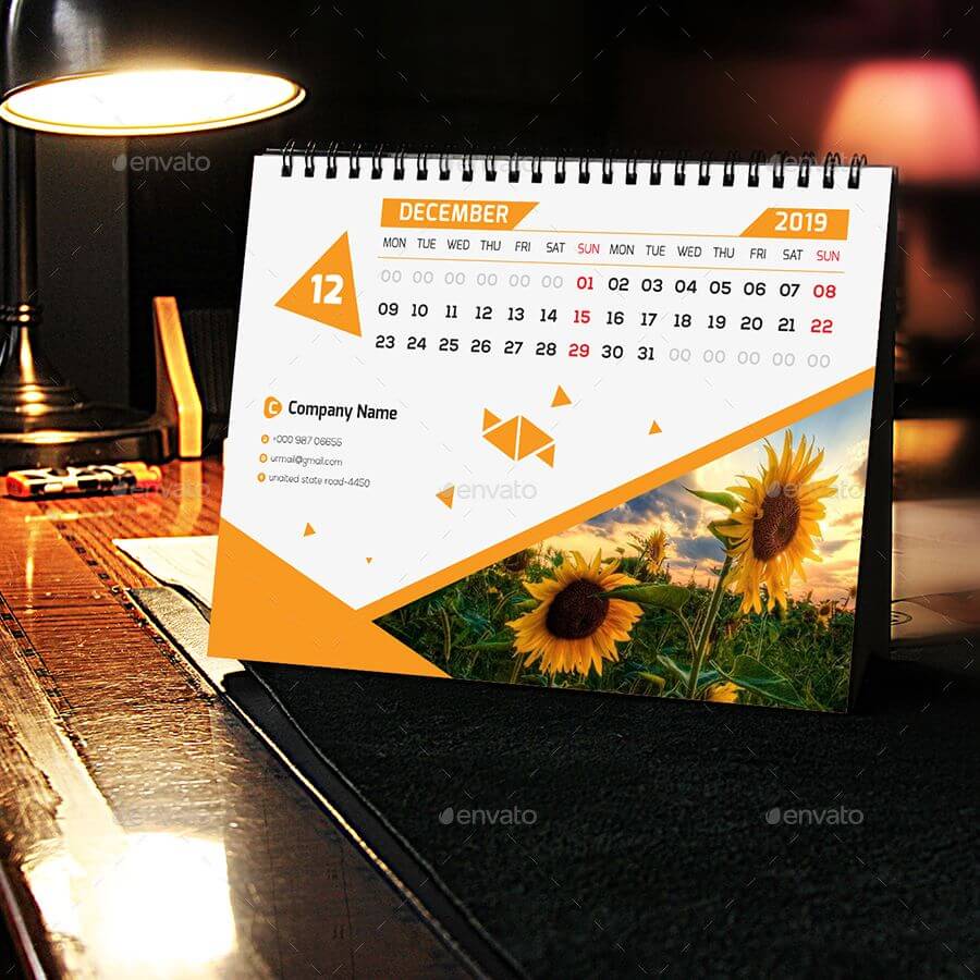 Kalender Duduk: Alat Promosi Bisnis yang Efektif dengan Uprint.id 1 kalender duduk