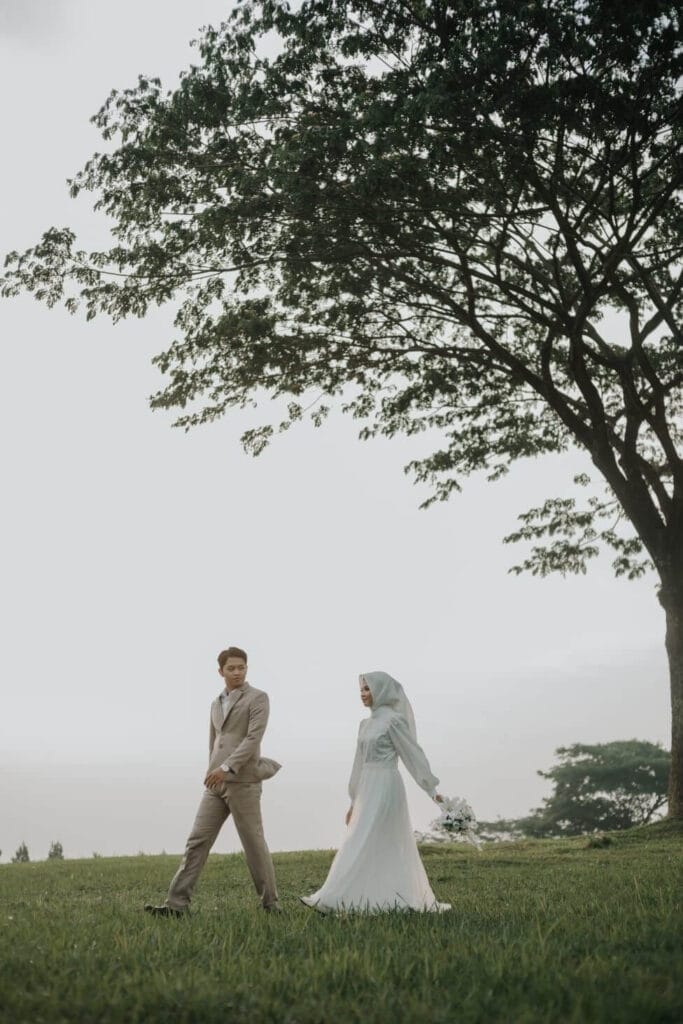 Foto Prewedding Romantisme Abadi Cerita Cinta dalam Layar 1 foto prewedding