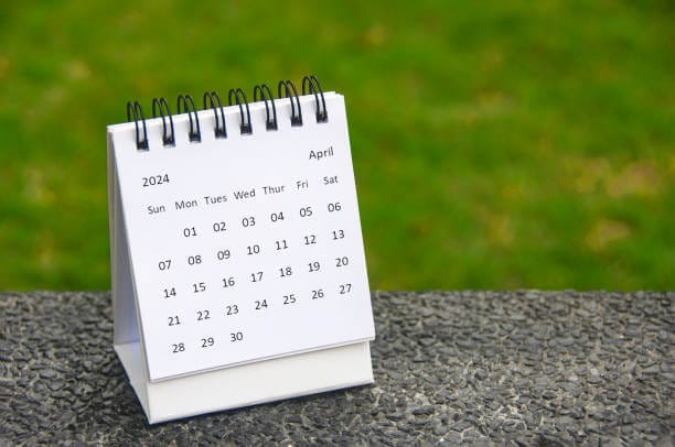 Kalender 2024 Lengkap: Strategi Promosi Terbaik untuk Membangun Bisnis Anda 2 Kalender 2024 Lengkap: Senjata Promosi Ampuh dari Uprint