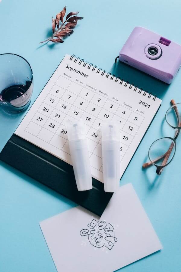 Print Kalender dengan Uprint.id: Solusi Terbaik