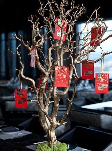<strong>Pohon Angpao: Simbol Kesejahteraan dan Kegembiraan dalam Perayaan Tahun Baru Imlek</strong> 1 pohon angpao