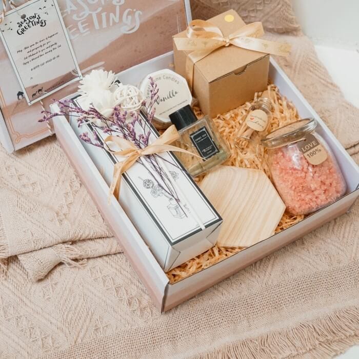 Lebaran Hampers: Merayakan Kebahagiaan dengan Simbol Kasih Sayang dan Kedermawanan 3 Lebaran Hampers: Merayakan Kebahagiaan dengan Simbol Kasih Sayang dan Kedermawanan 1