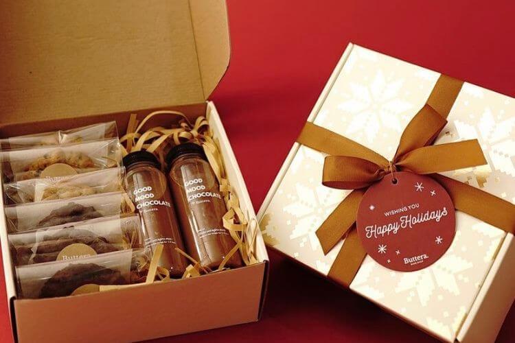 Paket Hampers Lebaran: Membuat Kesan Tak Terlupakan dengan Inspirasi dan Solusi Cetak Terbaik dari Uprint 2 paket hampers lebaran