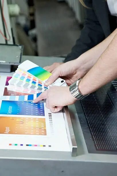 Mau Branding Kuat? Mulai Dari Brosur Cetak Efektif 6 Mau Branding Kuat? Mulai Dari Brosur Cetak Efektif 6