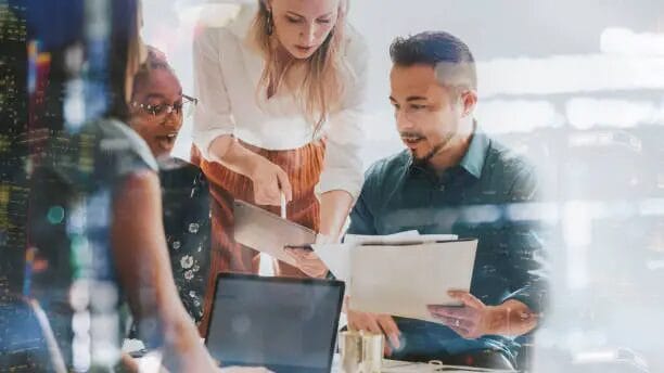 Strategi Positif Memperkuat Relasi Lewat Konsistensi Untuk Dampak Yang Lebih Baik 1 Strategi Positif Memperkuat Relasi Lewat Konsistensi Untuk Dampak Yang Lebih Baik 1